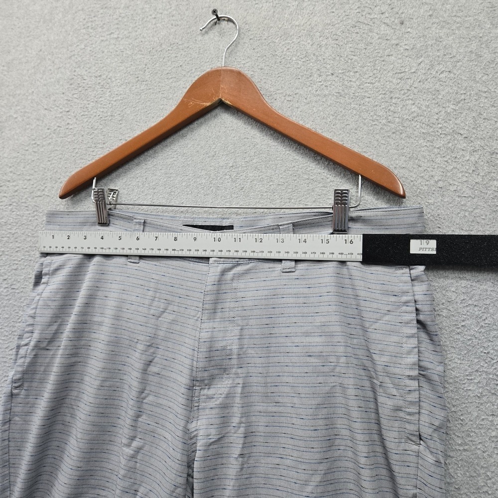 Travis‎ Mathew Men Shorts 36 Gray Striped Chino Casual 8" Inseam Logo Stretch - Picture 4 of 10